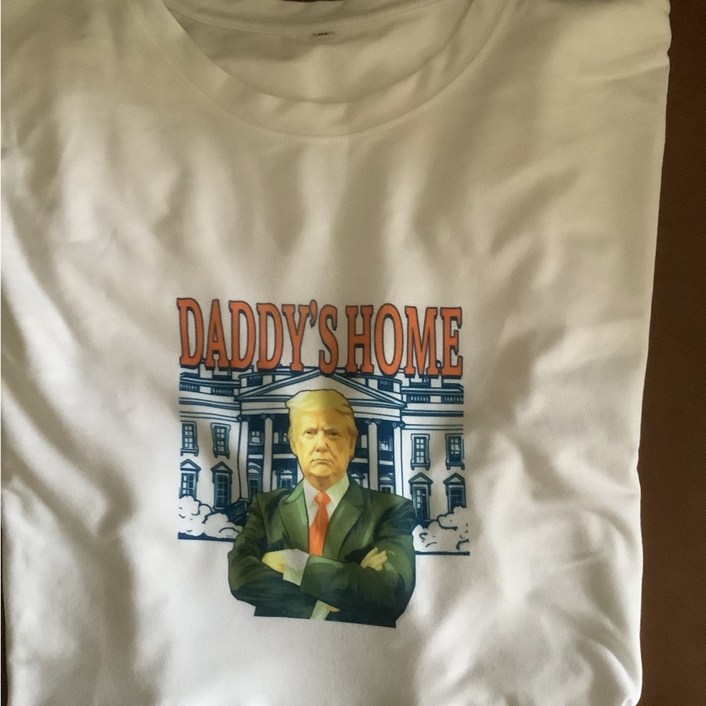 Trump DADDY’S HOME Tshirt
